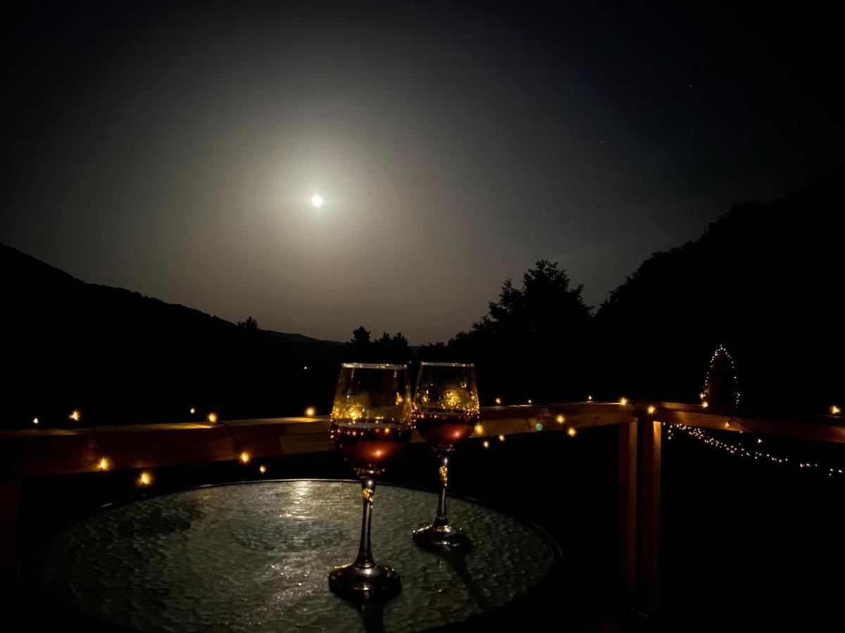 Sunrise Glamping Retreat Hotell Galesu Exteriör bild